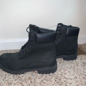 Black timberland